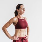 ノブル ハイネック スポーツブラ ワイン