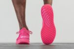 ノブル メンズ ニットランナー ネオンピンク リフレクティブ - 画像 (7)