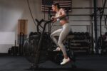 ノブル レディース トレーナー ホワイト ネオン グリッチ - 画像 (5)