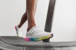 ノブル レディース メッシュ ランナー ホワイト ネオン グリッチ - 画像 (2)