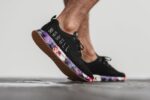 ノブルメンズメッシュランナーブラックスペースフローラル - 画像 (2)