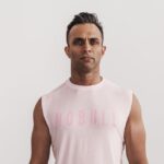 ノーブル メンズ ノースリーブTシャツ（シーズンカラー） ブラッシュ