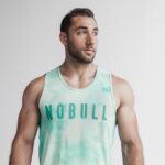 Nobull メンズ タンクトップ (絞り染め) バニラ&アクア