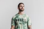 Nobull メンズ ティー (タイダイ) バニラ & アーミー グリーン - 画像 (3)