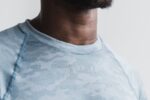 Nobull メンズ ライトウェイト テクスチャード ロングスリーブ Tシャツ (迷彩柄) スレート - 画像 (3)