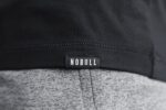 Nobull メンズ ライトウェイト ロングスリーブ Tシャツ ブラック - 画像 (2)
