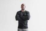 Nobull メンズ ライトウェイト ロングスリーブ Tシャツ ブラック