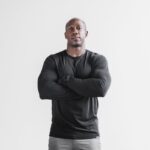 Nobull メンズ ライトウェイト ロングスリーブ Tシャツ ブラック