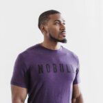 Nobull メンズ Tシャツ (明るい色) パープル