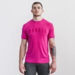 Nobull メンズ Tシャツ (明るい色) ラズベリー
