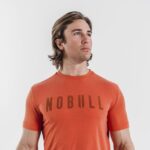 Nobull メンズ Tシャツ (明るい色) Terra