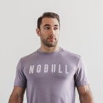 Nobull メンズ Tシャツ（季節カラー） ラベンダー