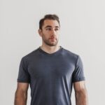Nobull メンズ Vネック Tシャツ ネイビー