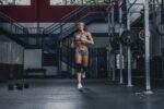 Nobull レディース クロスフィット トレーナー プラス ホワイト - 画像 (5)