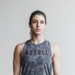 Nobull レディース ハイネックタンクトップ (桜) チャコール