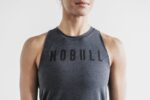 Nobull レディース ハイネックタンクトップ（クラシックカラー） チャコール - 画像 (3)