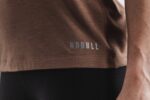 Nobull レディース ハイネックタンクトップ（定番カラー） ブラウン - 画像 (3)