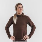 Nobull レディース パフォーマンス プルオーバー パーカー モカ