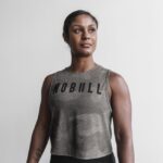 Nobull レディース マッスルタンク (迷彩) グレー