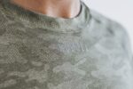 Nobull レディース ライトウェイト テクスチャード ロングスリーブ Tシャツ (迷彩柄) アーミー - 画像 (2)