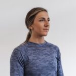 Nobull レディース ライトウェイト テクスチャード ロングスリーブ Tシャツ (迷彩) ネイビー