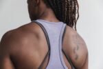 Nobull レディース レーサーバック タンクトップ（季節限定カラー） ラベンダー - 画像 (2)