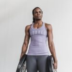 Nobull レディース レーサーバック タンクトップ（季節限定カラー） ラベンダー