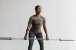 Nobull レディース Tシャツ (迷彩) アーミー