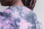 Nobull レディース Tシャツ（絞り染め） ピンク - 画像 (2)