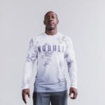 NobullメンズロングスリーブTシャツ（ディップダイ）ホワイト＆クラウド