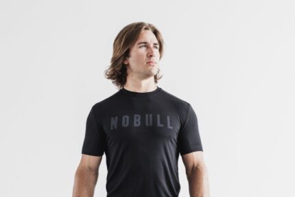 NobullメンズTシャツ（定番カラー）ブラック