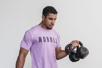 NobullメンズTシャツ（明るい色）アイリス