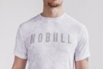 NobullメンズTシャツ（桜）白 - 画像 (2)