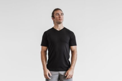 NobullメンズVネックTシャツブラック